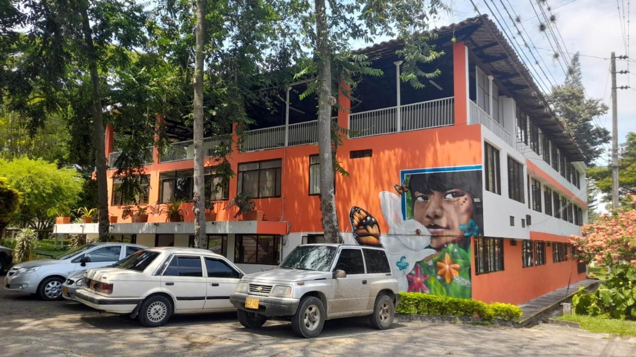 Imca Hotel Buga Esterno foto