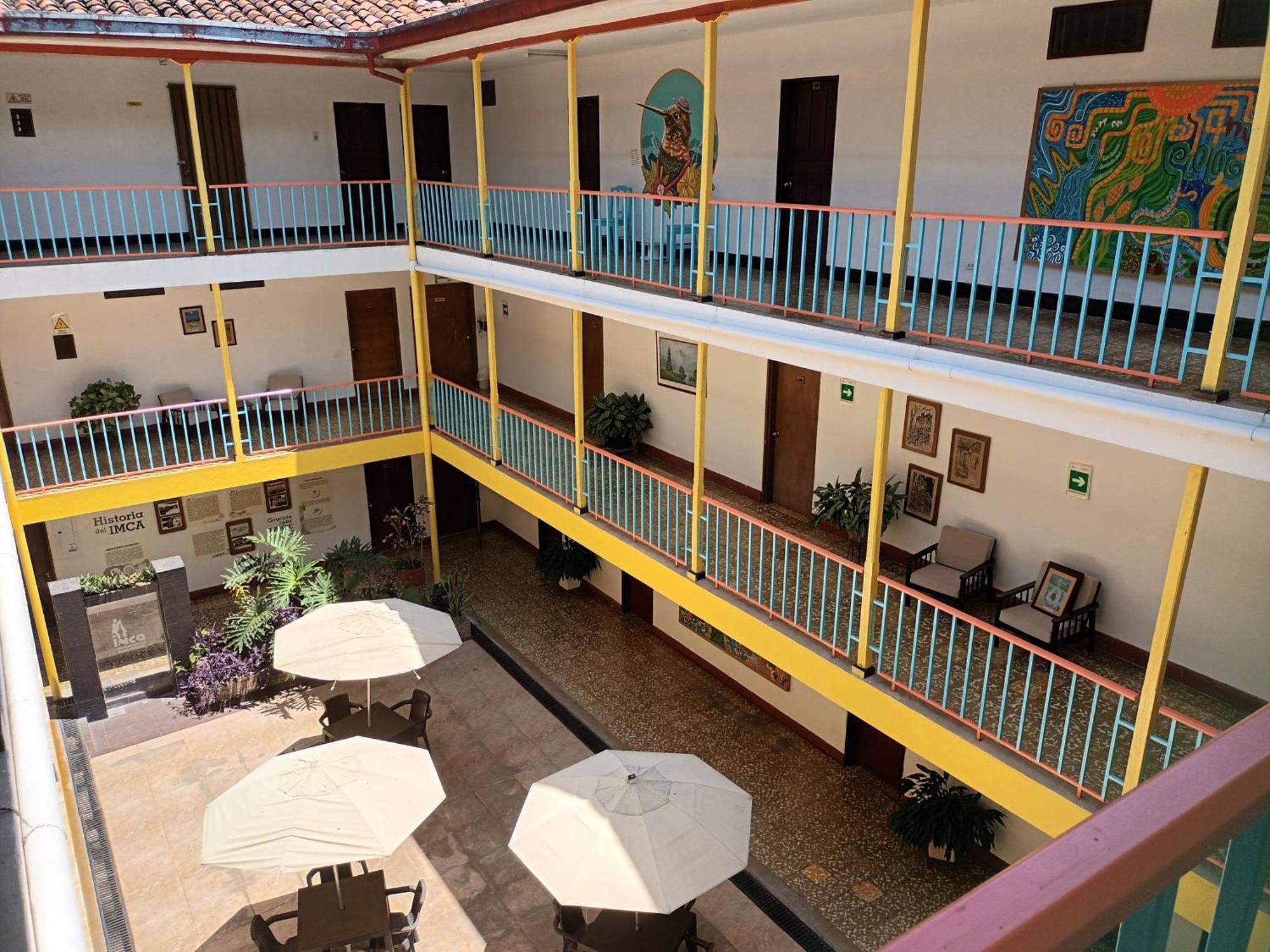 Imca Hotel Buga Esterno foto