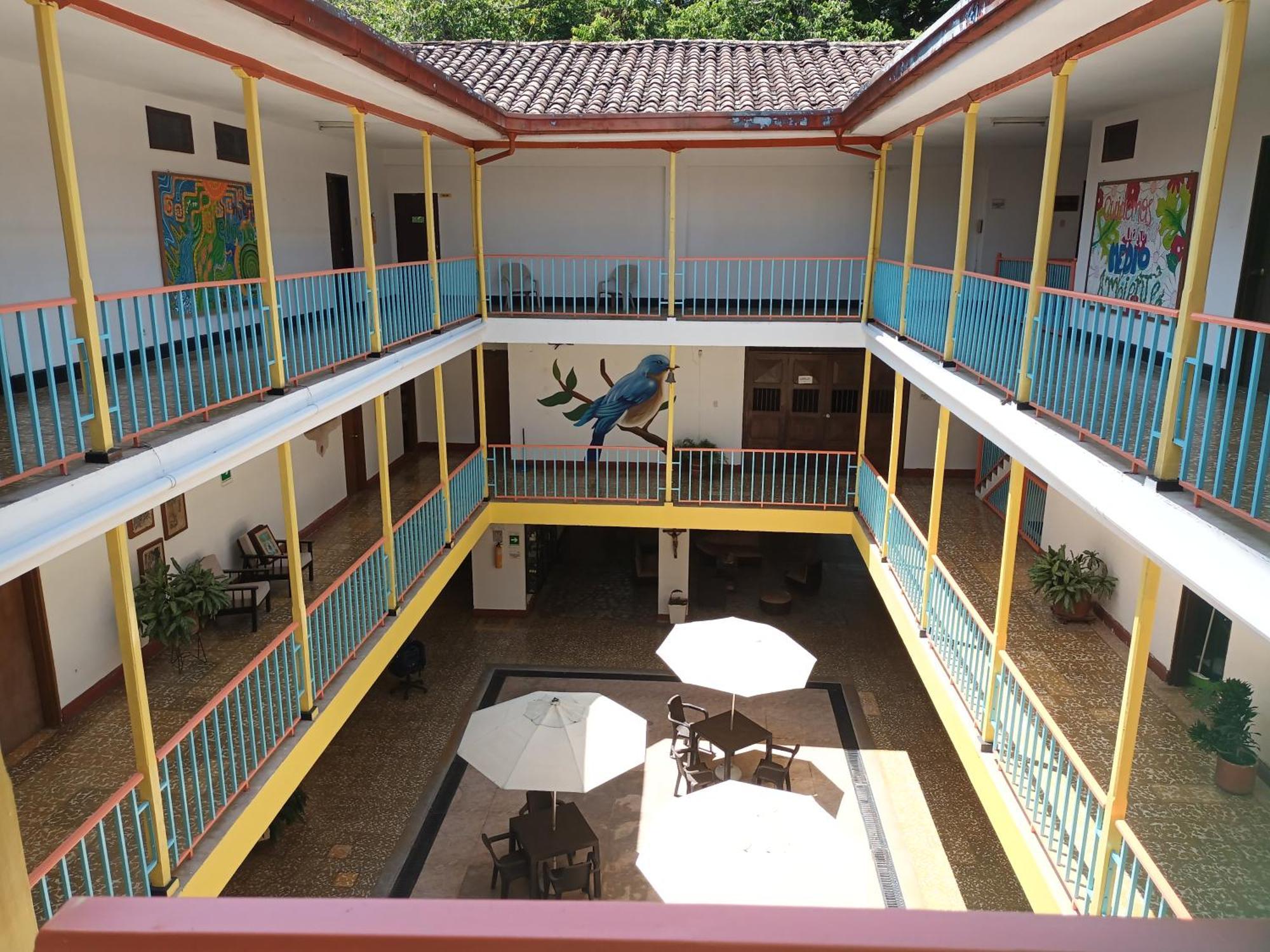Imca Hotel Buga Esterno foto