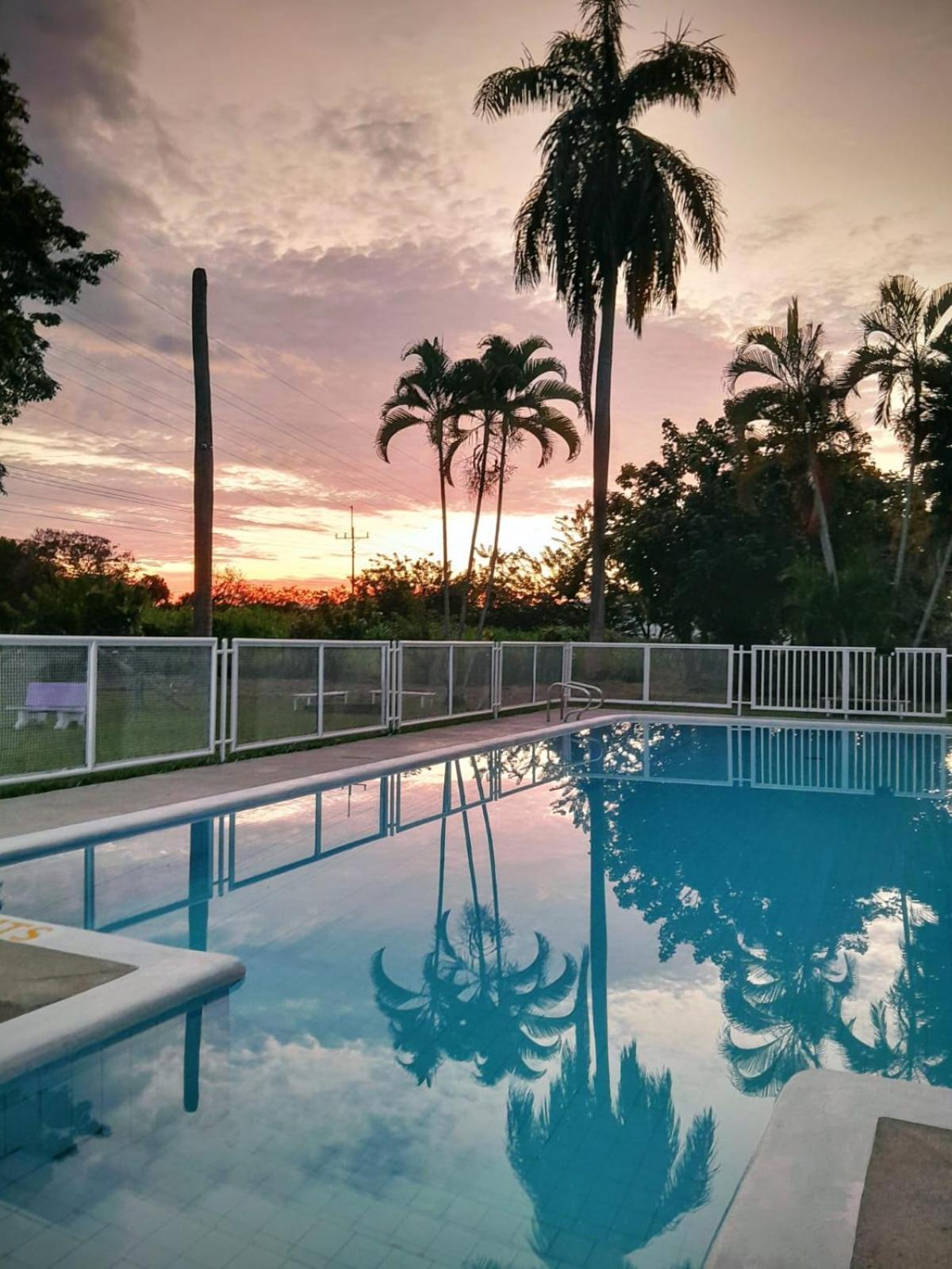Imca Hotel Buga Esterno foto