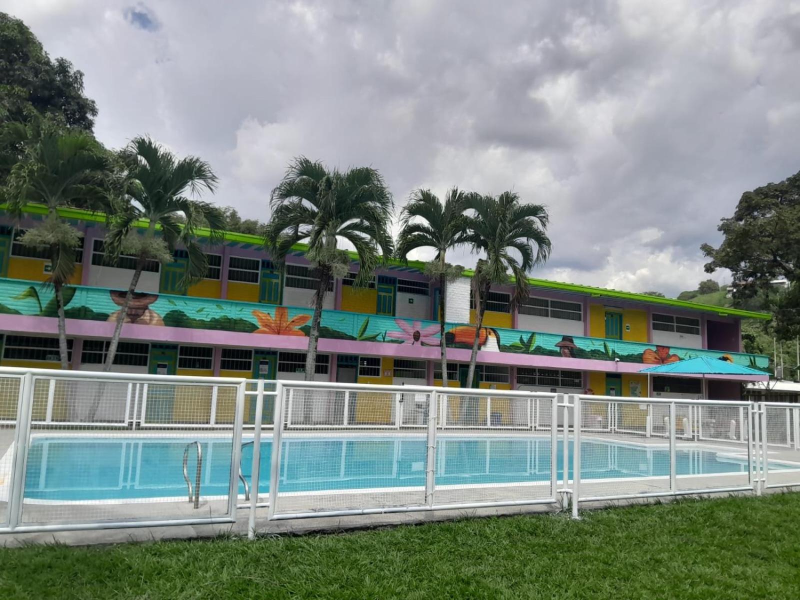 Imca Hotel Buga Esterno foto