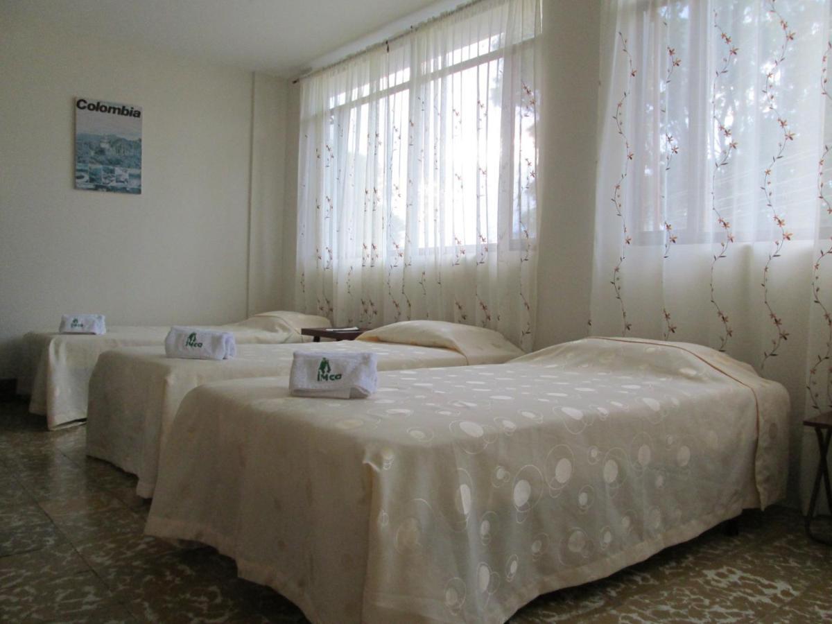 Imca Hotel Buga Esterno foto